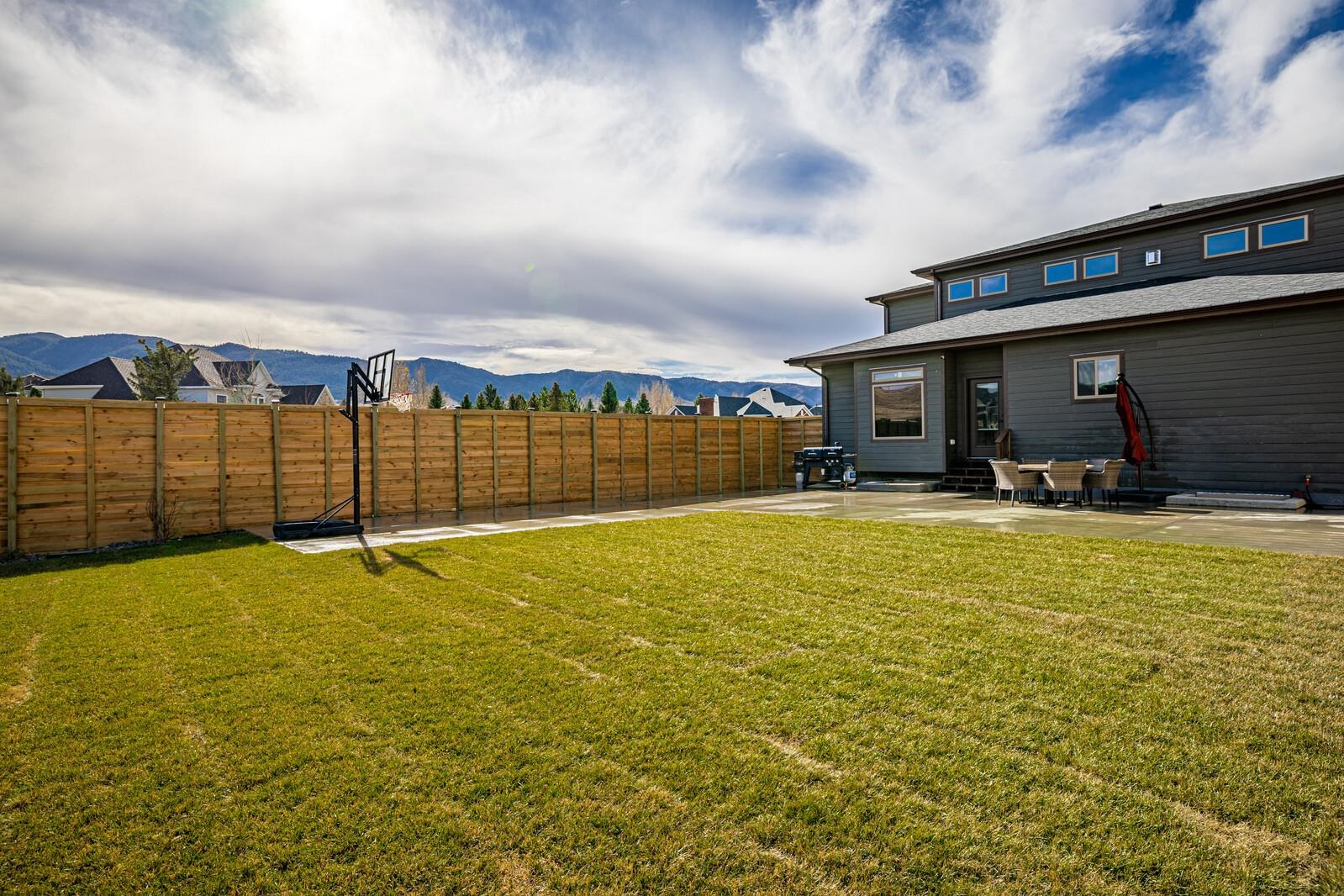 1380 Goodstein Drive Casper, WY 82601 - Photo 4 of 46