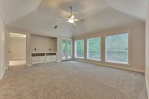 $1,100,000 | 168 West Shadowpoint Circle, The Woodlands, TX 77381