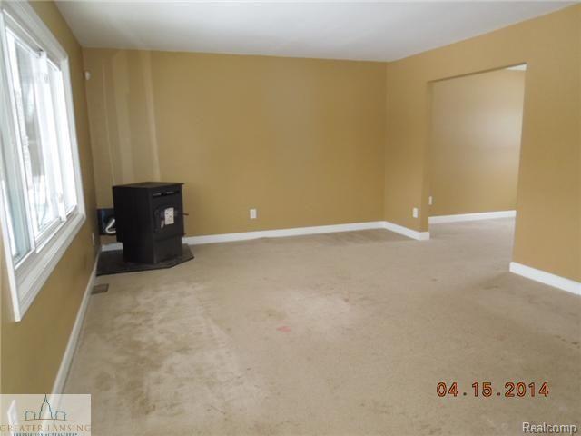 2220 East Allen Road Howell, MI 48855 - Photo 3 of 13 Living Room