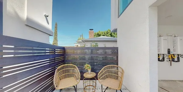 $4,250 | 6346 Camellia Avenue, Unit 6346 1/2, North Hollywood, CA 91606