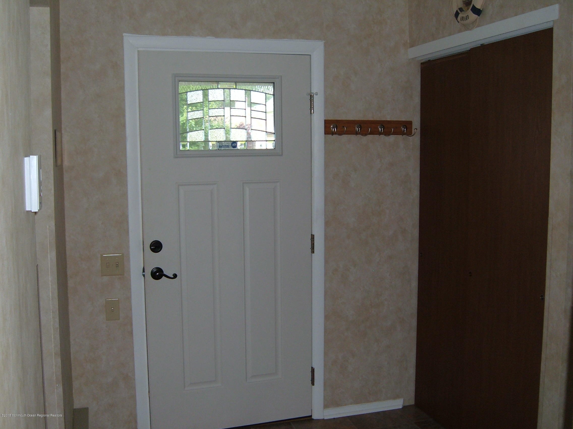 117 Sunset Road Whiting, NJ 08759 - Photo 7 of 36 2004_0128Image0009