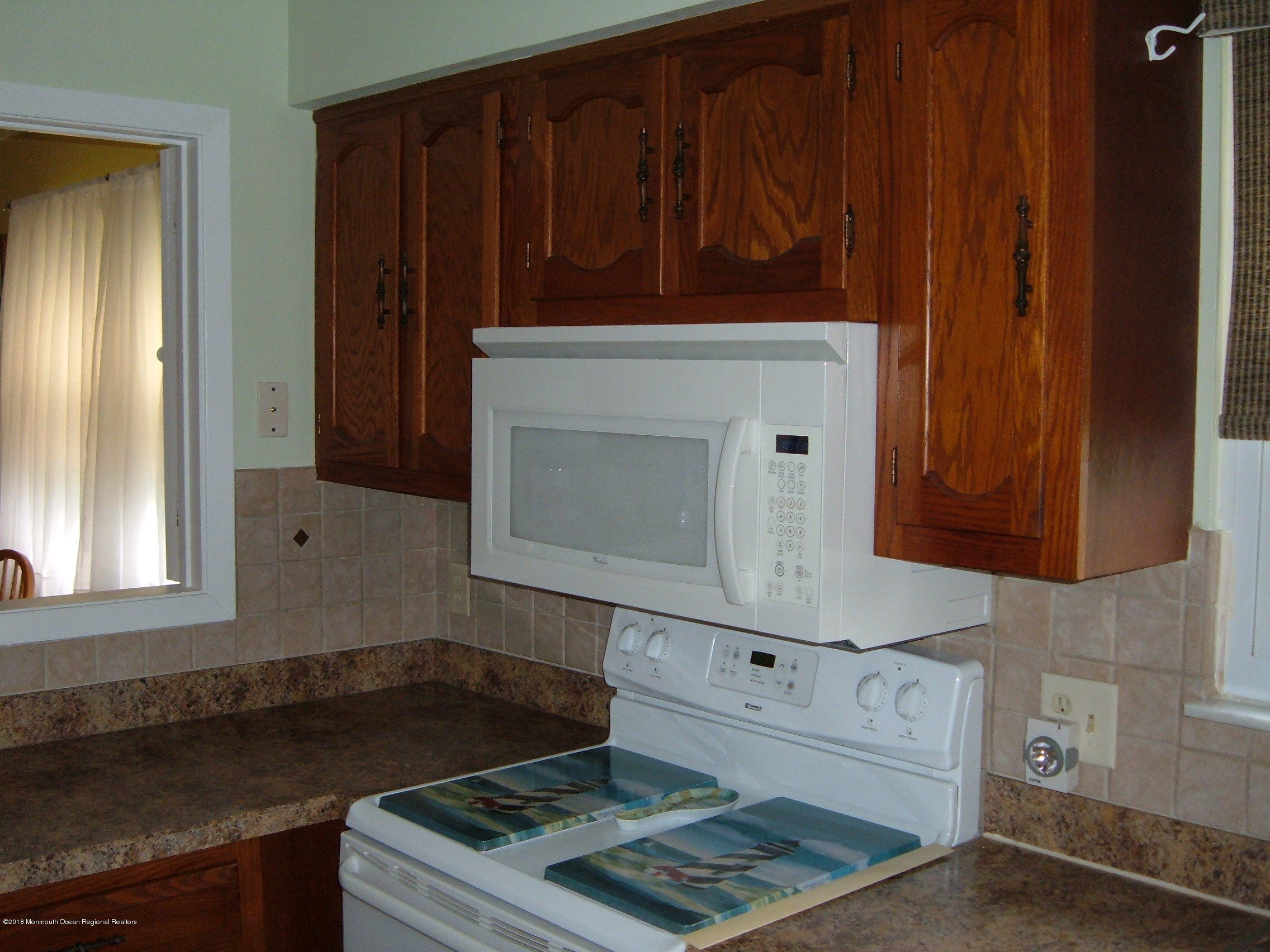 117 Sunset Road Whiting, NJ 08759 - Photo 9 of 36 2004_0128Image0013