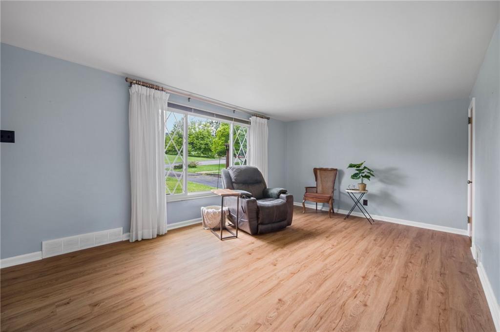 301 Orchard Spring Road Pittsburgh, PA 15220 - Photo 5 of 33 Gallery Image 5