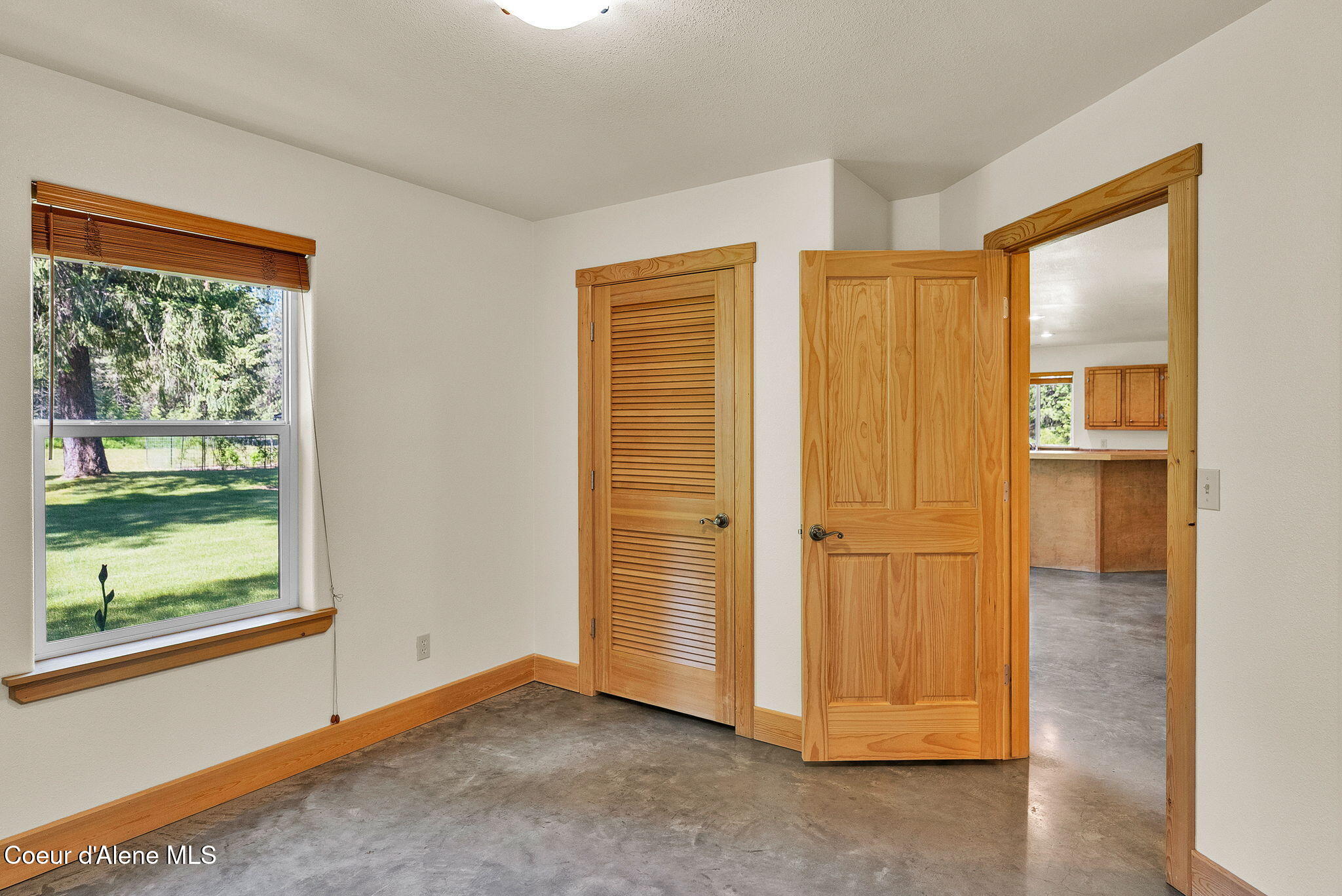 551 Star Road Moyie Springs, ID 83845 - Photo 17 of 85 15-web-or-mls-SkyLight - Star (JG)-31