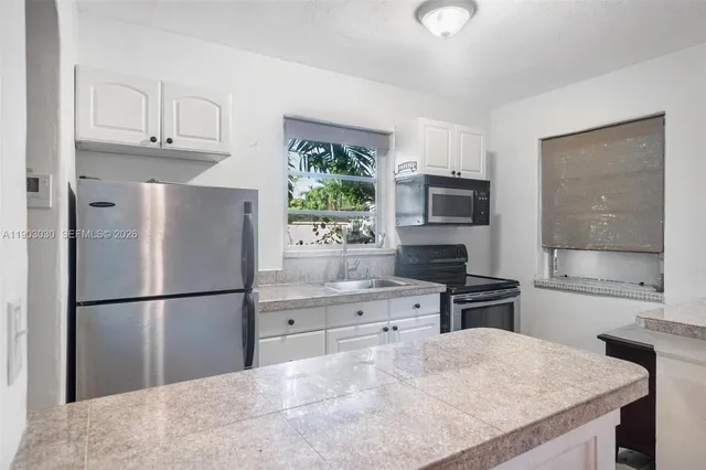 $2,300,000 | 721 Majorca Avenue, Coral Gables, FL 33134