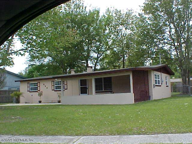 428 Sigsbee Road Orange Park, FL 32073 - Photo 2 of 18 Front of Home 2