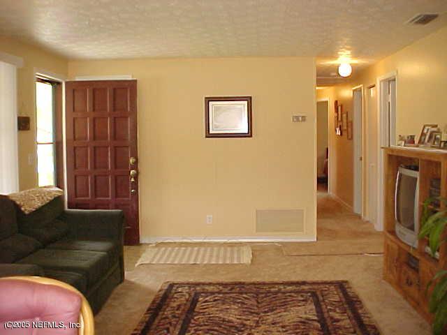 428 Sigsbee Road Orange Park, FL 32073 - Photo 3 of 18 Family Room