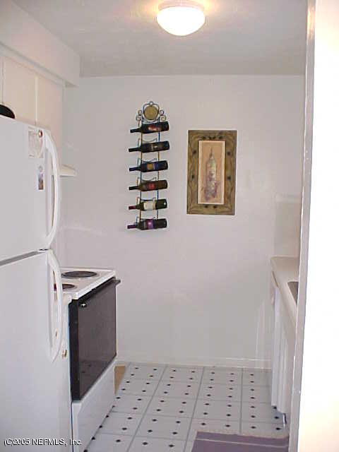 428 Sigsbee Road Orange Park, FL 32073 - Photo 8 of 18 Galley Style Kitchen