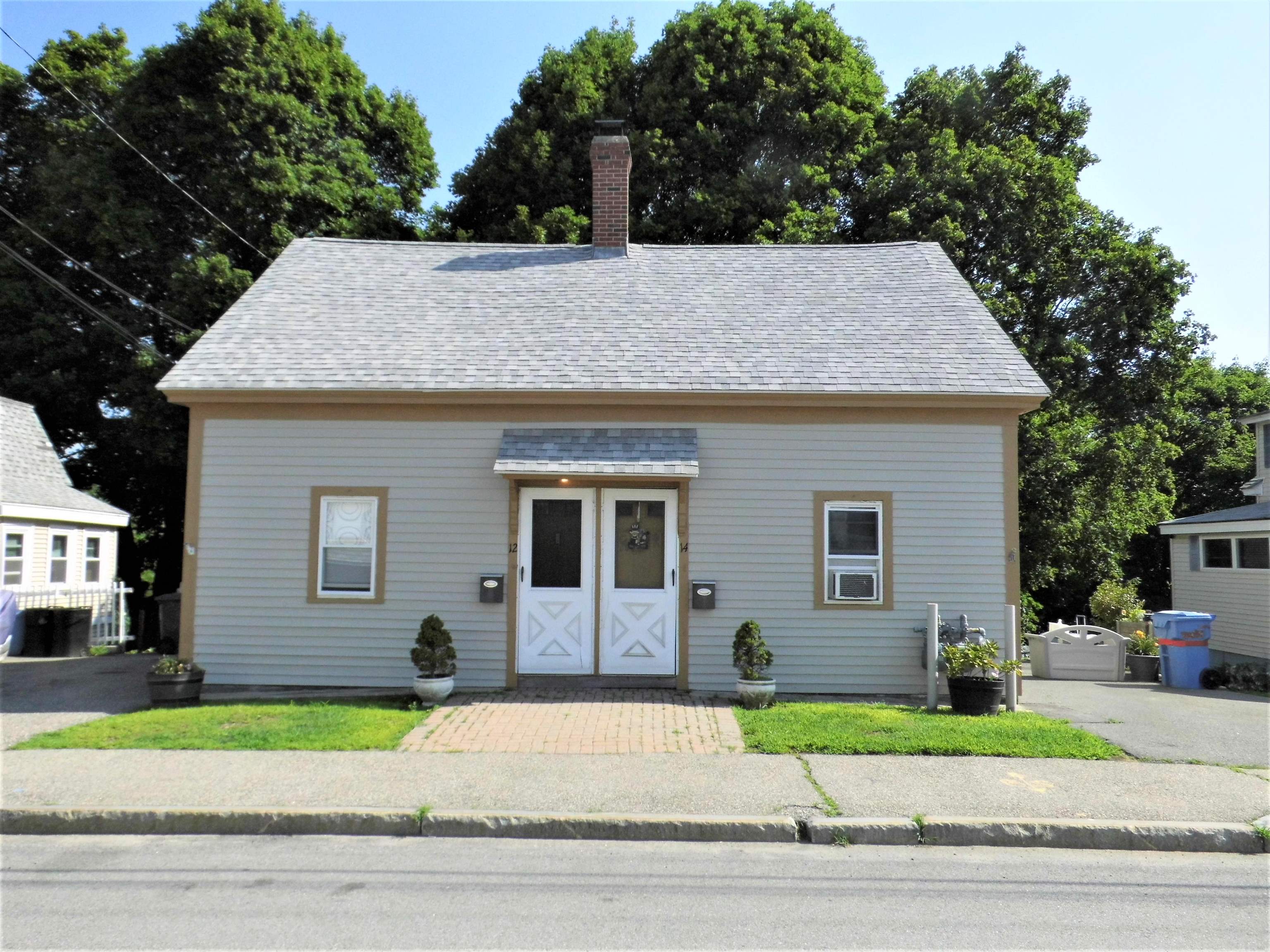 12 Water Street North Andover, MA 01845 - Photo 1 of 24
