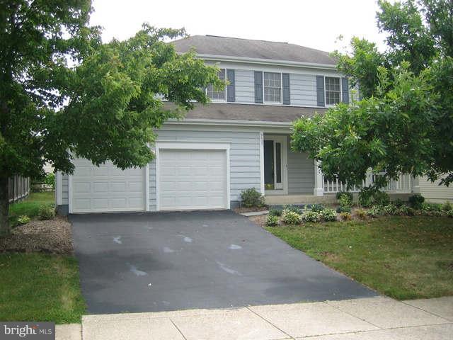 9607 Kings Grant Road Laurel, MD 20723 - Photo 1 of 14 Exterior (Front)
