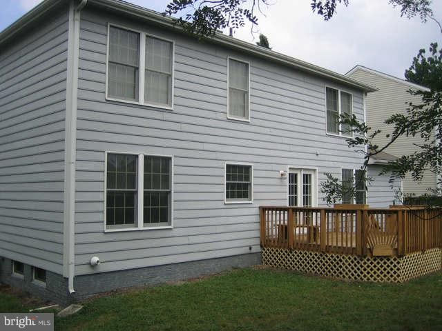 9607 Kings Grant Road Laurel, MD 20723 - Photo 13 of 14 Exterior (Rear)