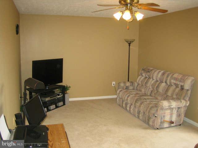 9607 Kings Grant Road Laurel, MD 20723 - Photo 5 of 14 Family Room