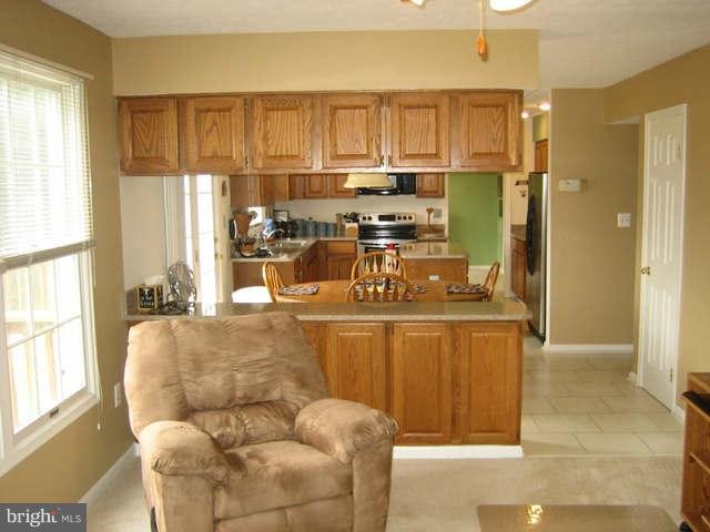 9607 Kings Grant Road Laurel, MD 20723 - Photo 6 of 14 Family Room