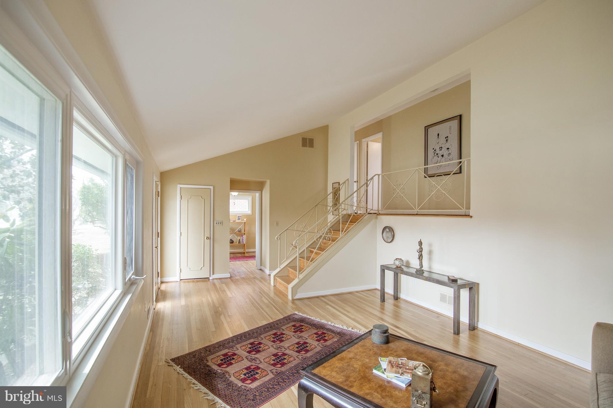 12916 Goodhill Road Silver Spring, MD 20906 - Photo 4 of 26 Living Room