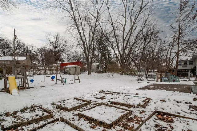 $230,000 | 305 Wisconsin Avenue, Excelsior Springs, MO 64024