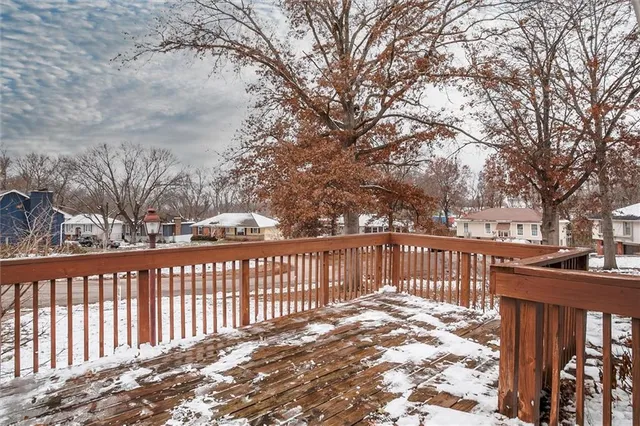 $230,000 | 305 Wisconsin Avenue, Excelsior Springs, MO 64024