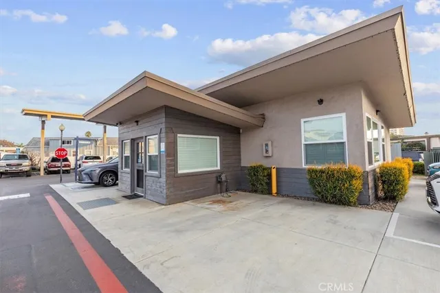 $169,000 | 80 Huntington, Unit 701, Huntington Beach, CA 92648