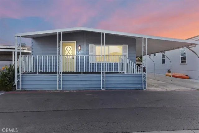 $169,000 | 80 Huntington, Unit 701, Huntington Beach, CA 92648