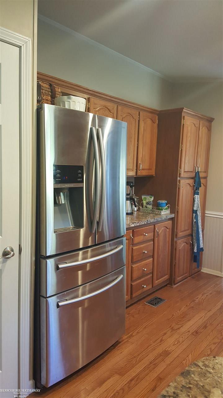 4051 Miller Road Capac, MI 48014 - Photo 23 of 36 31332817-22.JPG