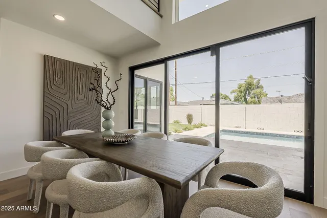 $2,049,900 | 4852 East Piccadilly Road, Phoenix, AZ 85018