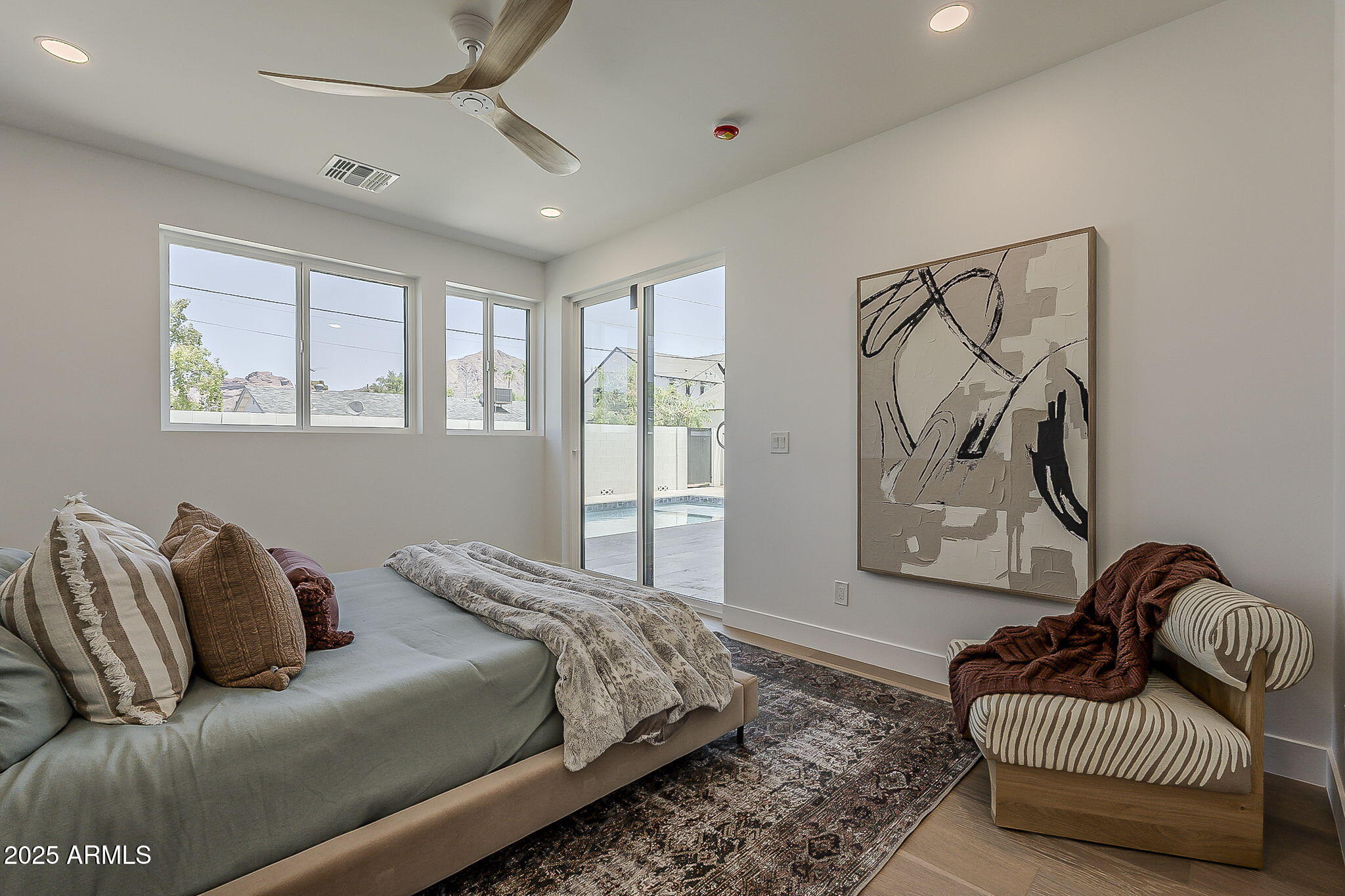 4852 East Piccadilly Road Phoenix, AZ 85018 - Photo 14 of 33 23-web-or-mls-Piccadilly-23