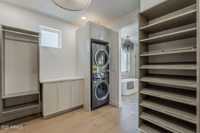 $2,049,900 | 4852 East Piccadilly Road, Phoenix, AZ 85018