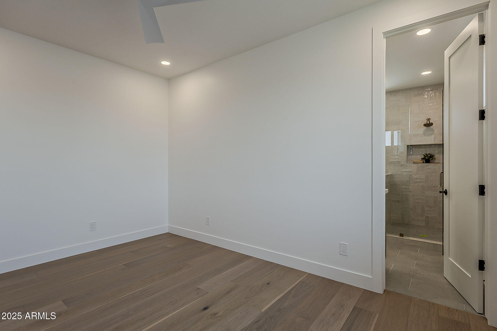 4852 East Piccadilly Road Phoenix, AZ 85018 - Photo 26 of 33 51-web-or-mls-Piccadilly-51