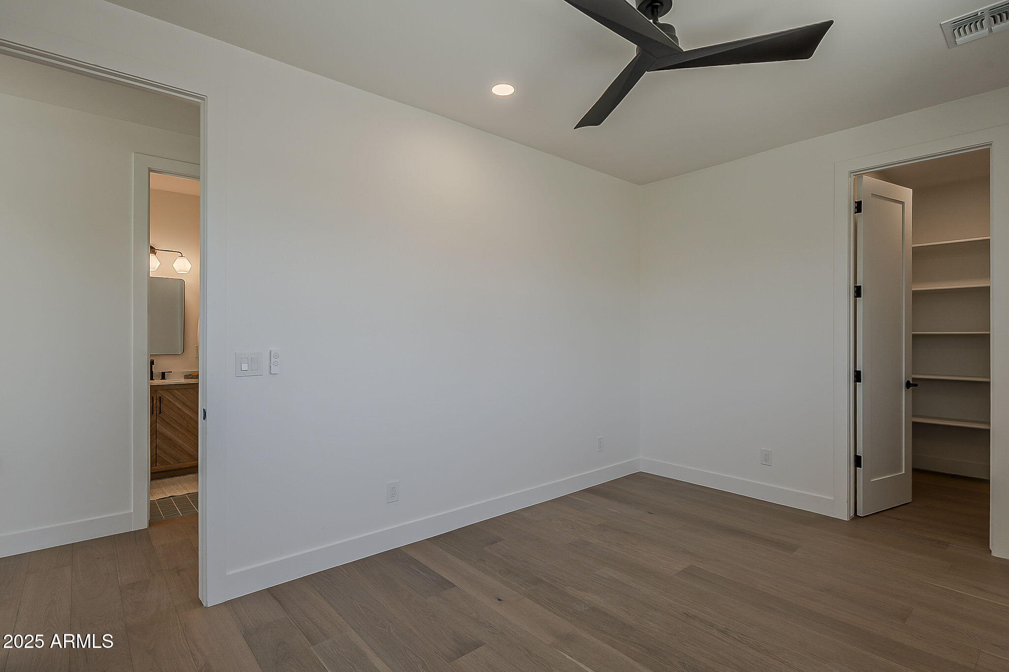 4852 East Piccadilly Road Phoenix, AZ 85018 - Photo 28 of 33 59-web-or-mls-Piccadilly-59