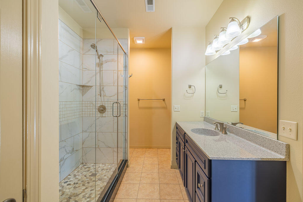 1261 Golf Drive, Unit 2 Reeds Spring, MO 65737 - Photo 40 of 60 0Z4A2345-HDR