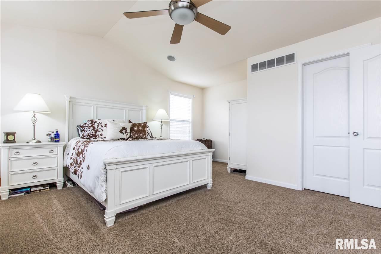 809 Patricia Street Washington, IL 61571 - Photo 16 of 36 Gallery Image 16