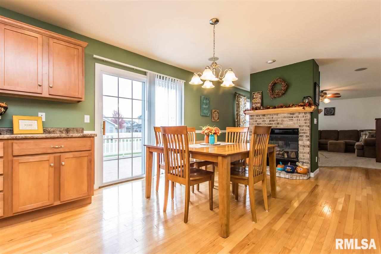 809 Patricia Street Washington, IL 61571 - Photo 7 of 36 Gallery Image 7