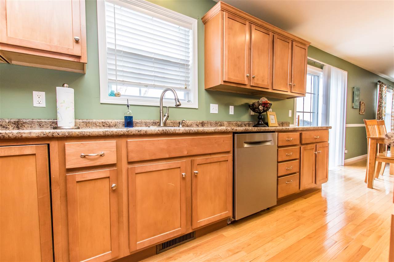 809 Patricia Street Washington, IL 61571 - Photo 9 of 36 Gallery Image 9