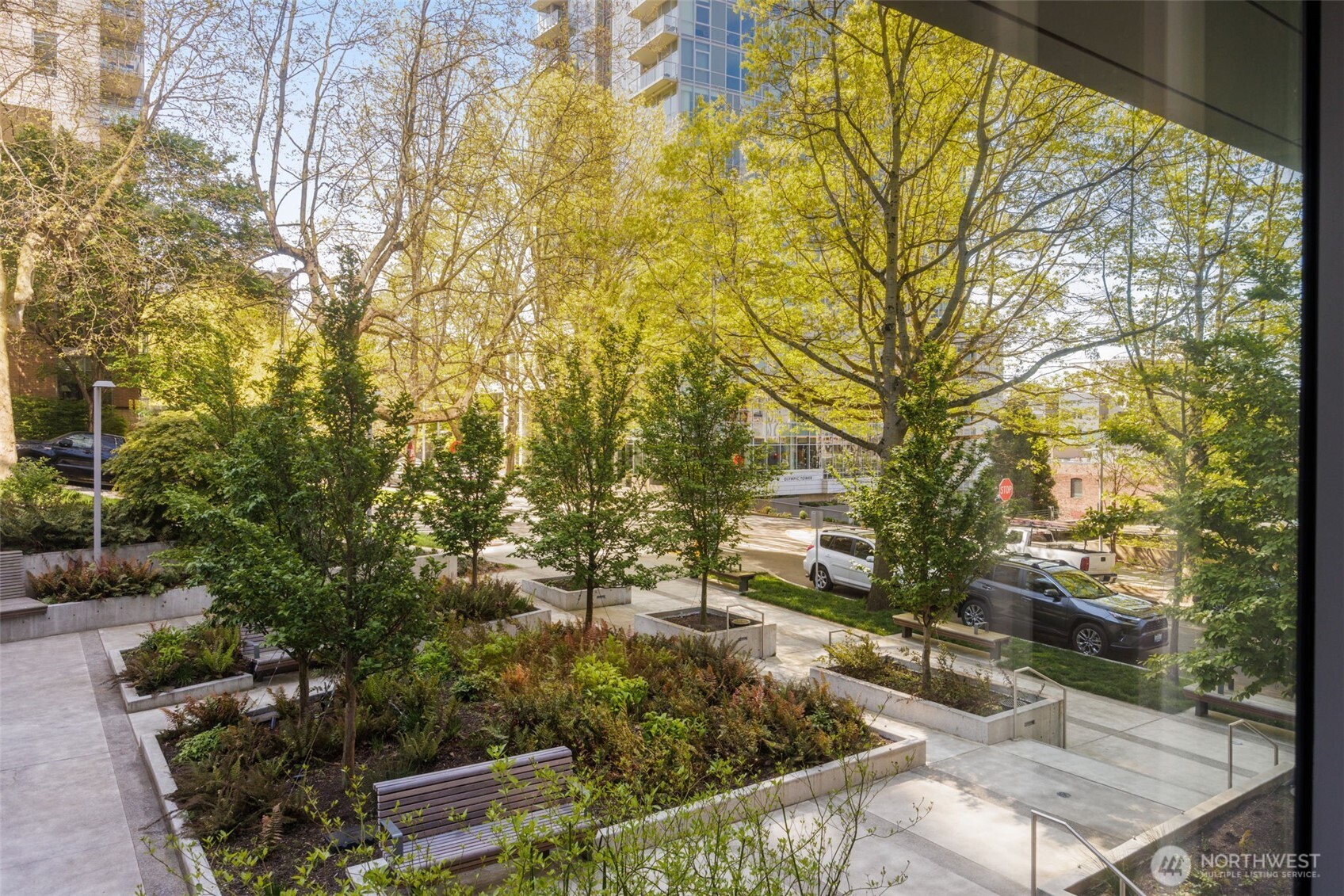 800 Columbia Street, Unit 808 Seattle, WA 98104 - Photo 38 of 38