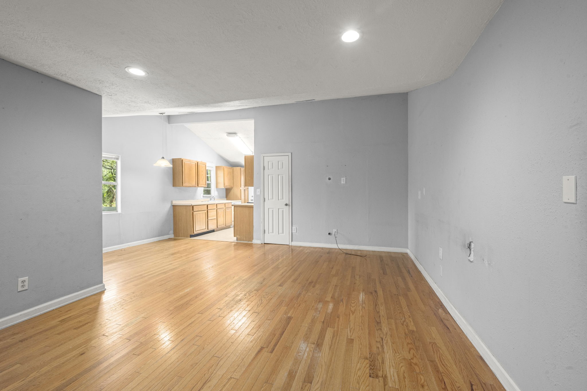 12991 Royal Creek Road Conroe, TX 77303 - Photo 13 of 42