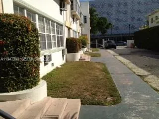 $1,700 | 1614 Drexel Avenue, Unit 2, Miami Beach, FL 33139