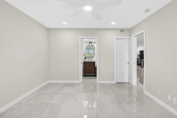 $3,950 | 3351 Spanish Trail, Unit 212, Delray Beach, FL 33483