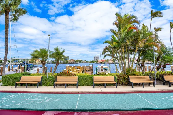 $3,950 | 3351 Spanish Trail, Unit 212, Delray Beach, FL 33483