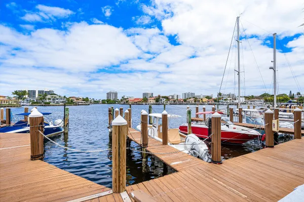$3,950 | 3351 Spanish Trail, Unit 212, Delray Beach, FL 33483