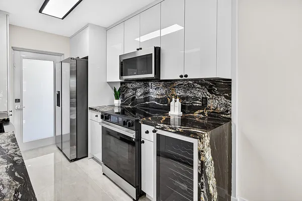 $3,950 | 3351 Spanish Trail, Unit 212, Delray Beach, FL 33483