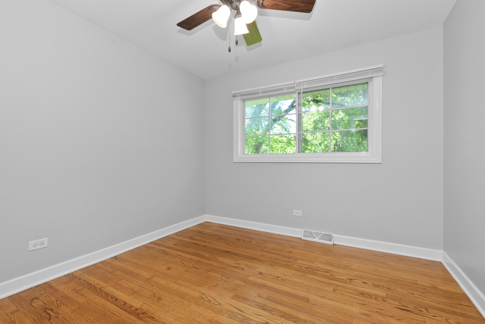 433 Hackberry Road Frankfort, IL 60423 - Photo 17 of 27 a view of a room with a large window