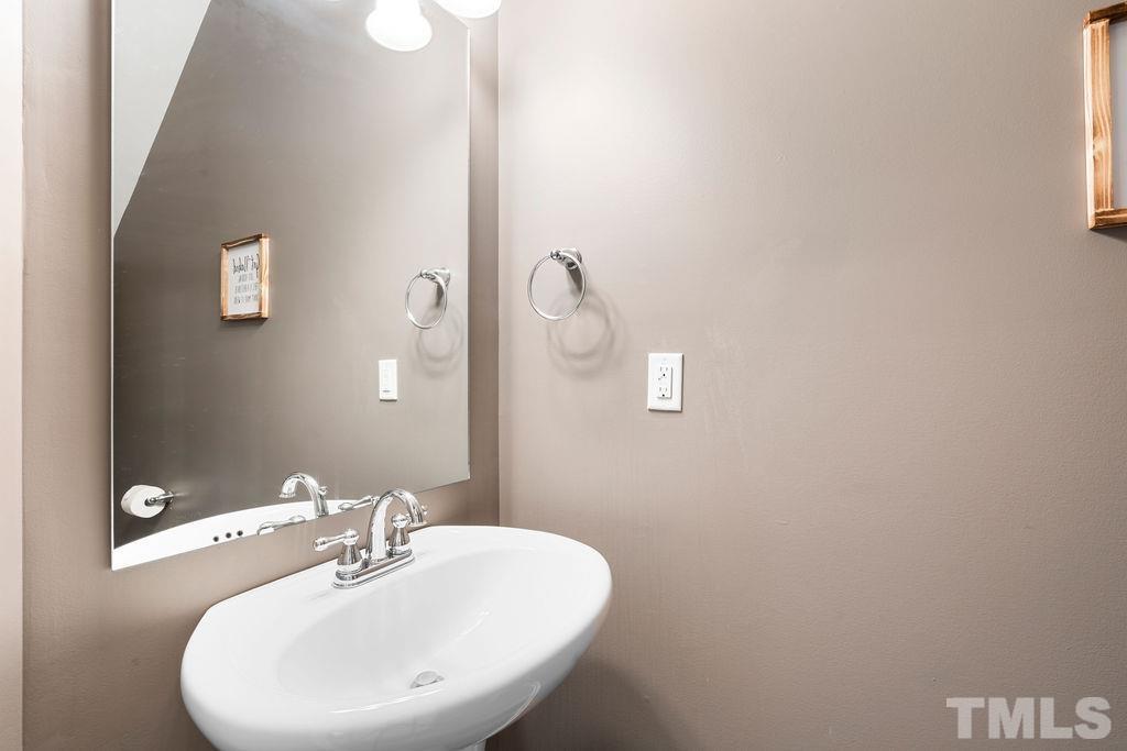 1141 Farmers Branch Road Willow Spring, NC 27592 - Photo 13 of 29