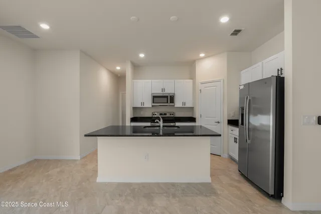 $2,800 | 1426 Seeley Circle Northwest, Palm Bay, FL 32907