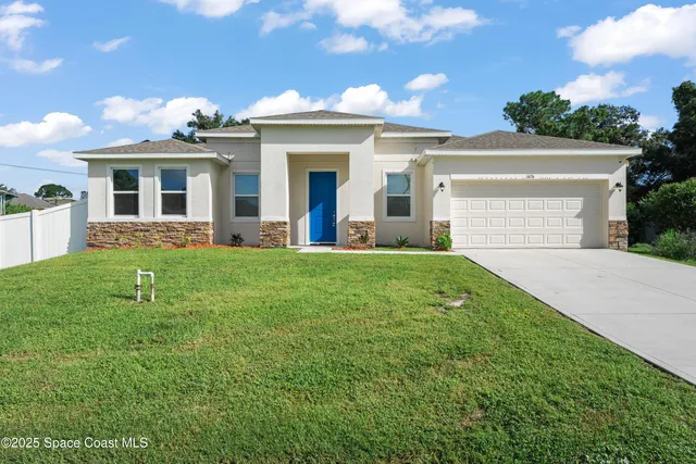 $2,800 | 1426 Seeley Circle Northwest, Palm Bay, FL 32907