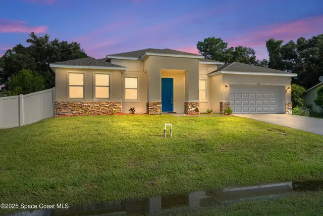 $2,800 | 1426 Seeley Circle Northwest, Palm Bay, FL 32907