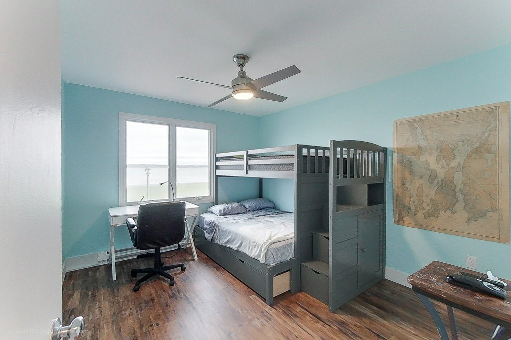 317 America Street Newport, RI 02840 - Photo 17 of 22