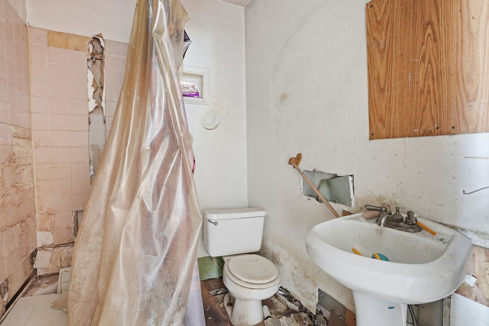 122 West 150th Street Harvey, IL 60426 - Photo 6 of 14