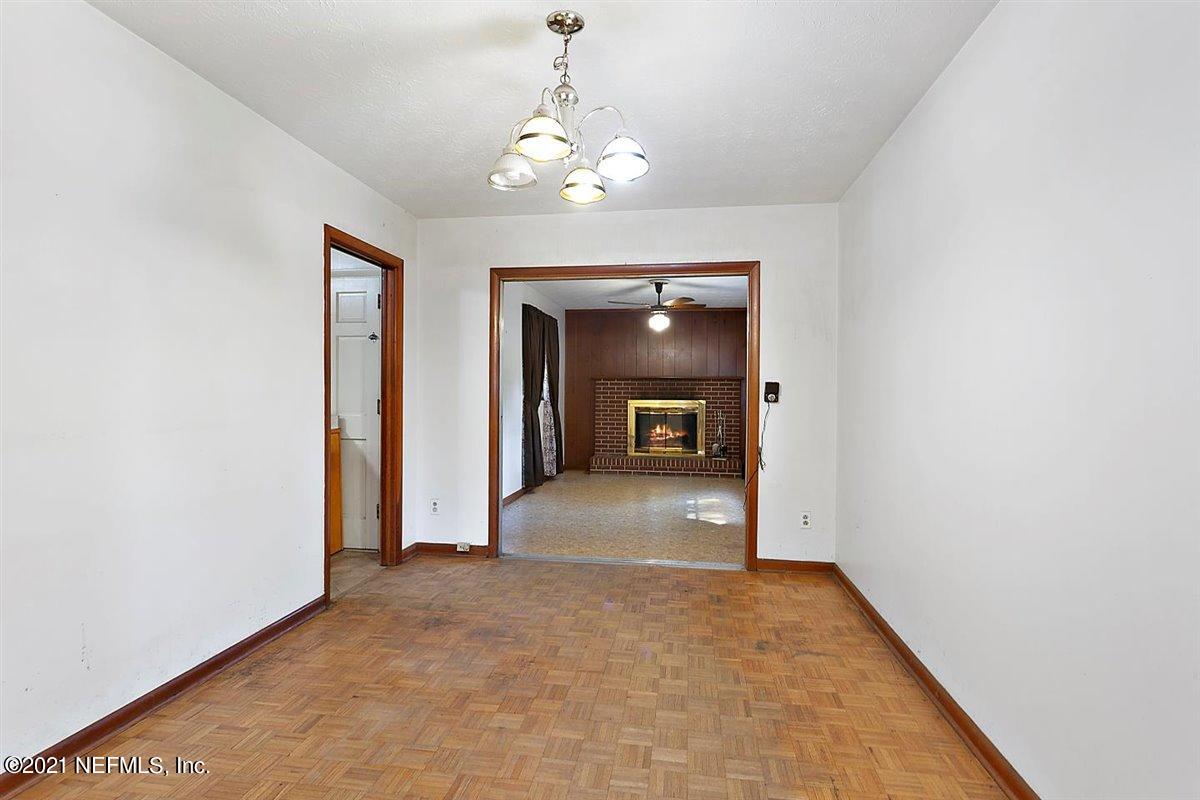 5729 Rover Drive Jacksonville, FL 32244 - Photo 4 of 16 04-Dining Area