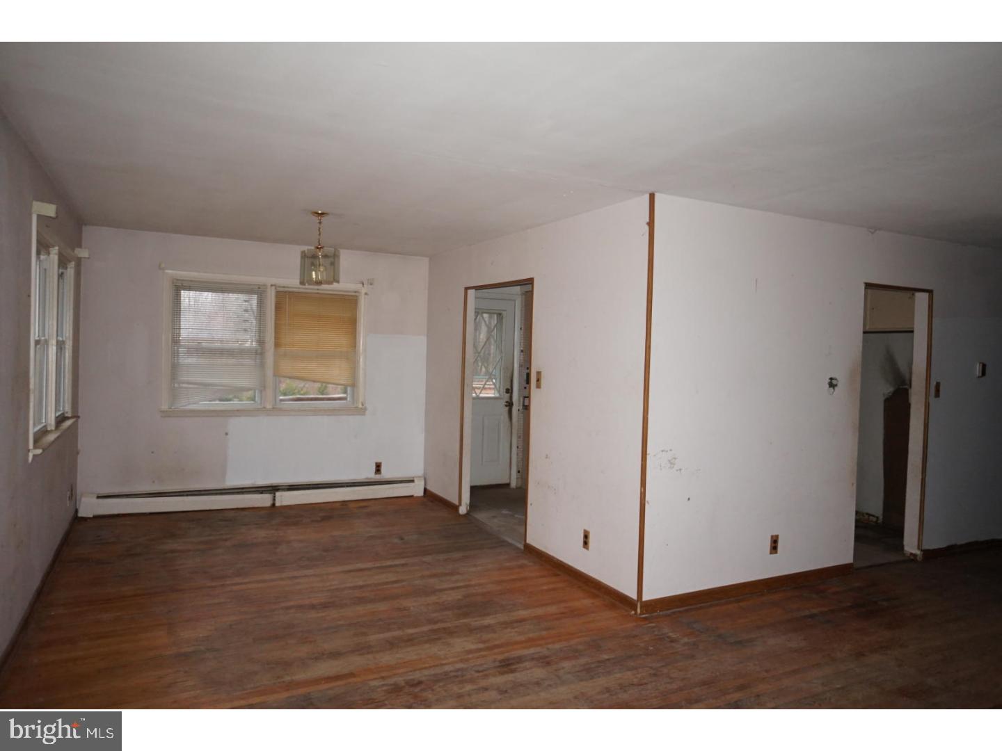 366 Medford Lakes Road Vincentown, NJ 08088 - Photo 3 of 11 Gallery Image 3