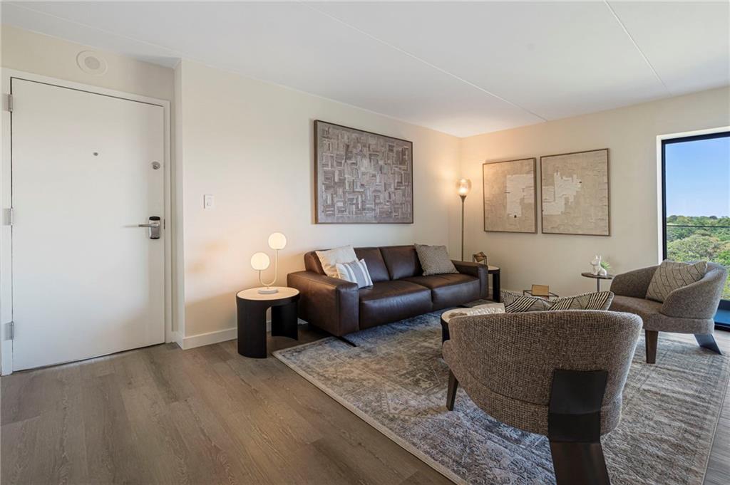 2460 Peachtree Road Northeast, Unit 613 Atlanta, GA 30305 - Photo 4 of 38