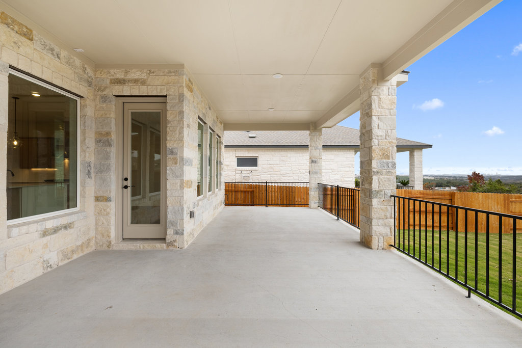 6313 Leftwich Cove Austin, TX 78738 - Photo 31 of 39 a view of an empty room
